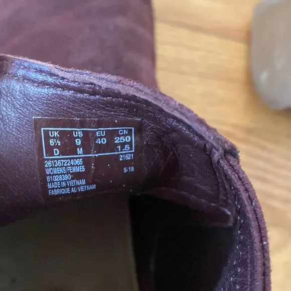 Clarks burgundy suede super comfortable pull on low boots size 9 - Picture 4 of 8